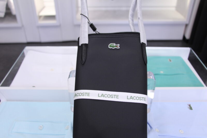 SAC CABAS lACOSTE