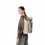 EASTPAK Up roll beige