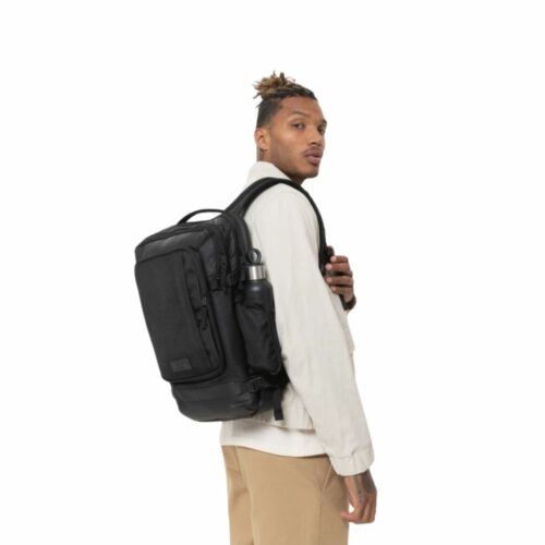 EASTPAK Tecum CNNCT black