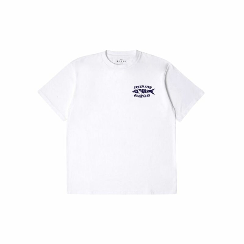 t-shirt Edwin Monsieur Sakana white chez Sport Aventure à Orange