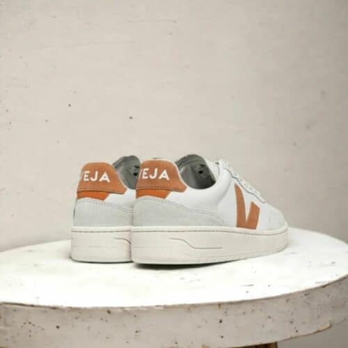 VEJA V-90 leather camel homme