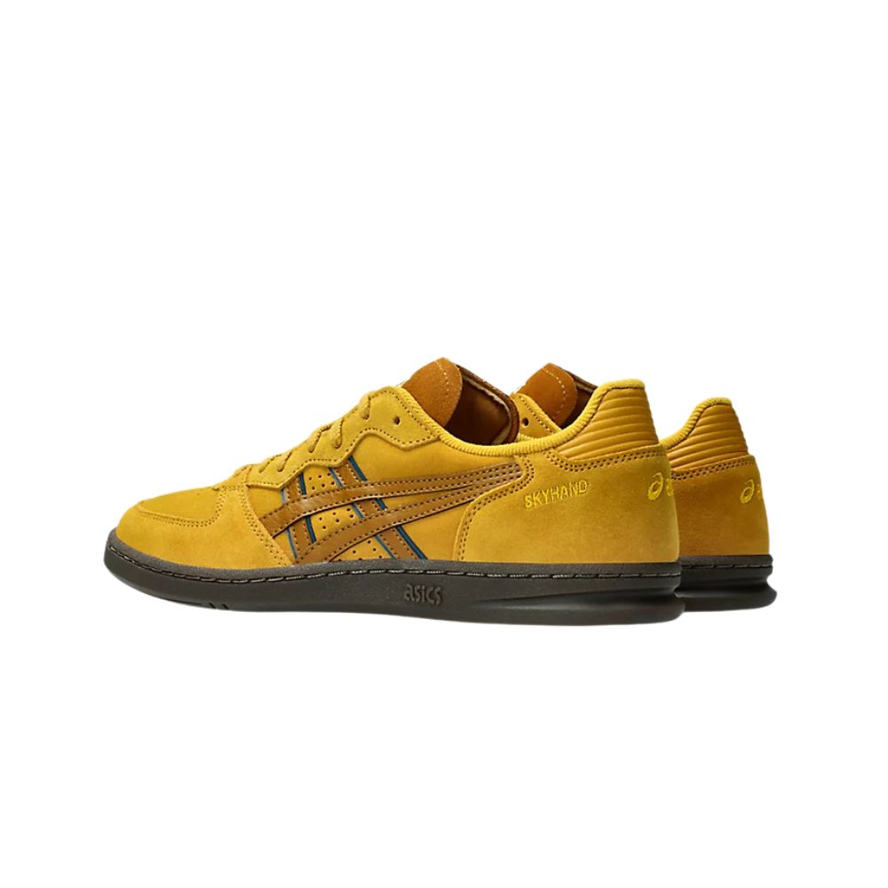 sneakers Asics Skyhand jaune spicy curry chez sport aventure à Orange