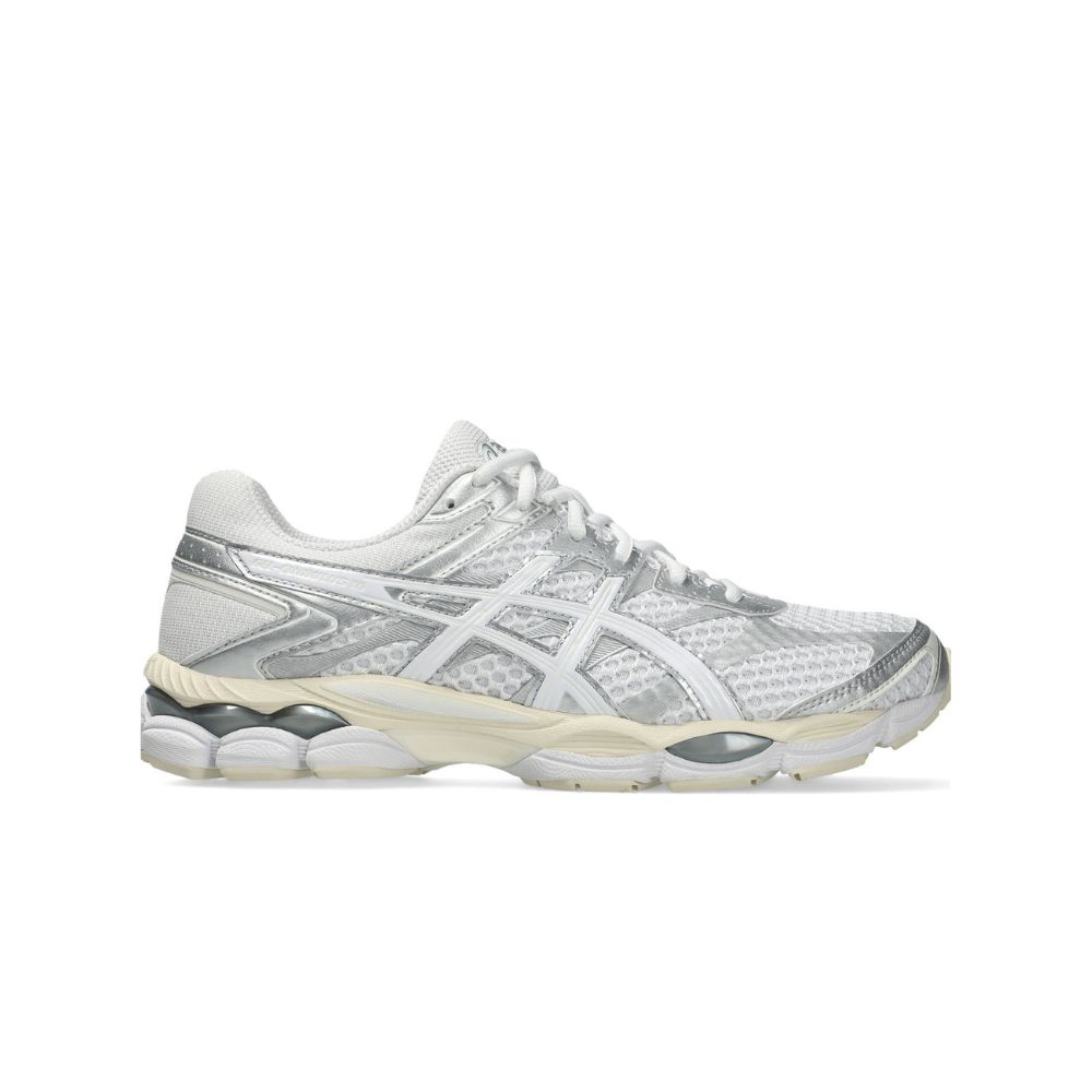 CHAUSSURES asics cumulus white BLANC homme femme chez sport aventure à Orange