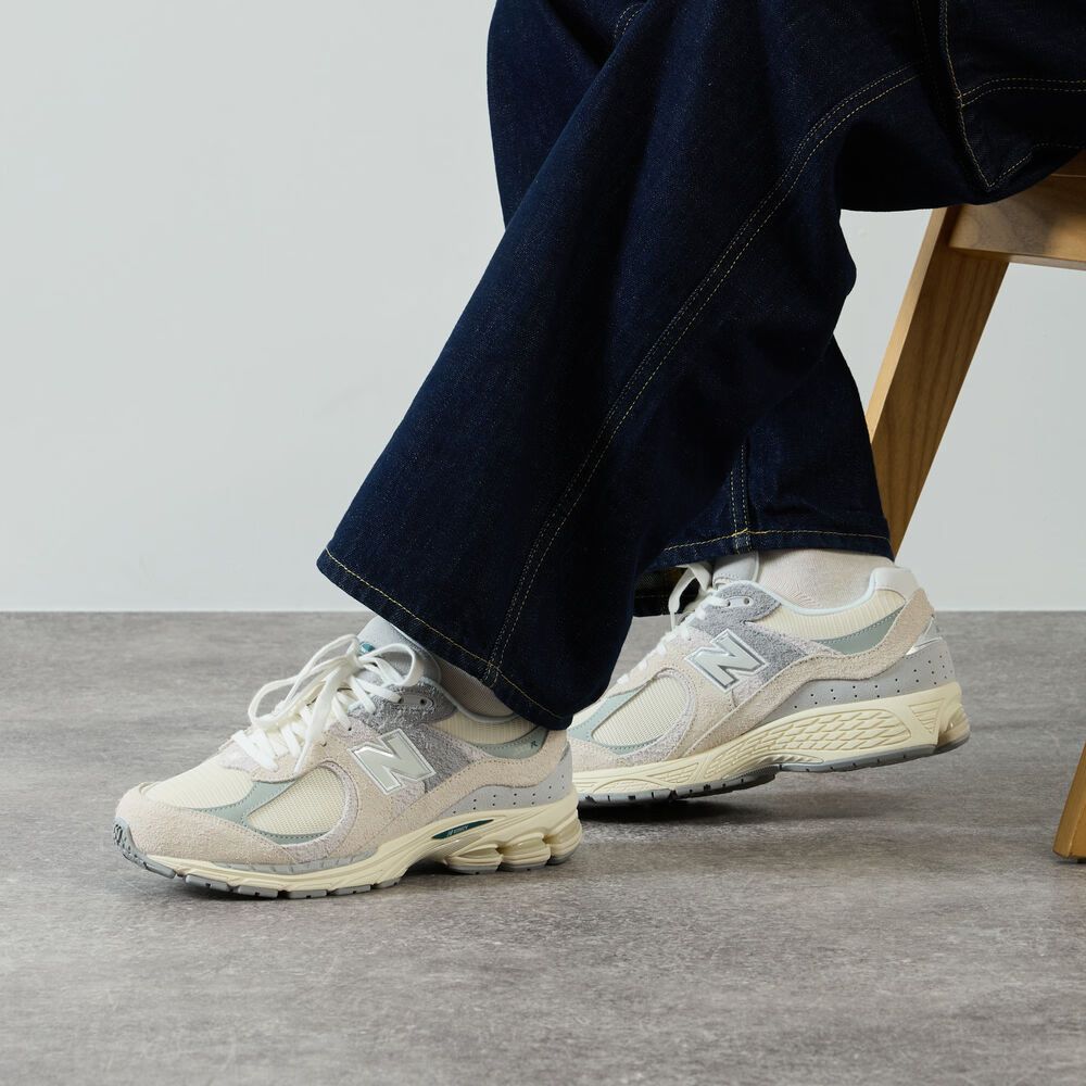 chaussures new balance 2002r homme femme chez sport aventure à Orange