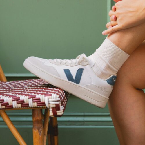 VEJA V-90 leather blue california