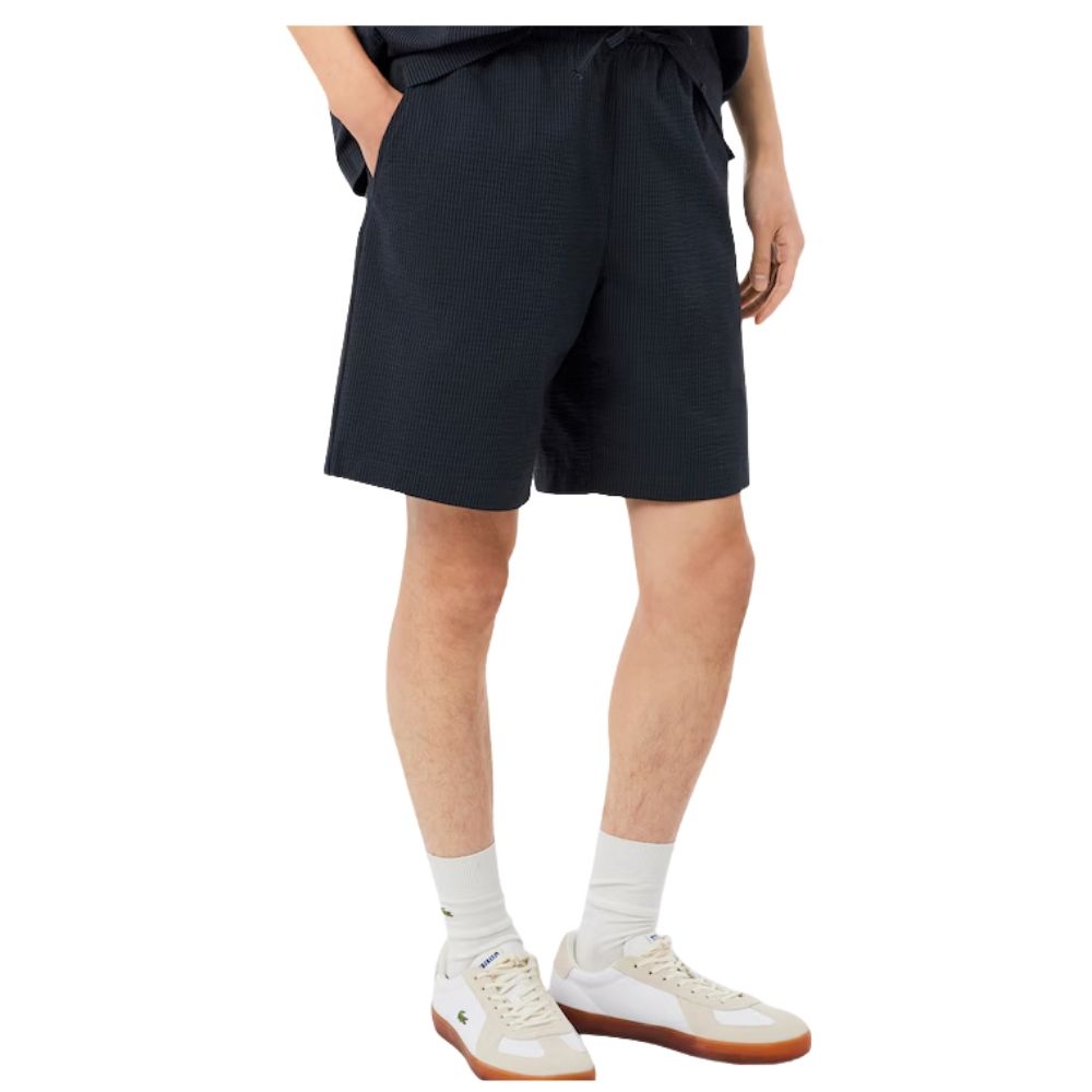 short lacoste seersucker gris graphite chez sport aventure à Orange