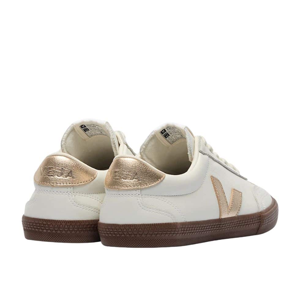 Veja Volley platinium femme. chaussures cuir Veja plates chez sport aventure à Orange