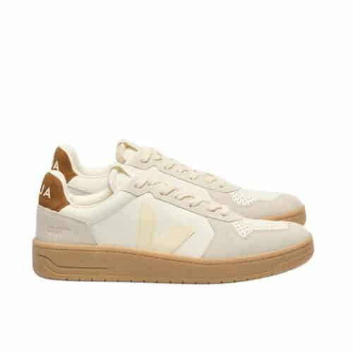 VEJA V-82 leather cognac