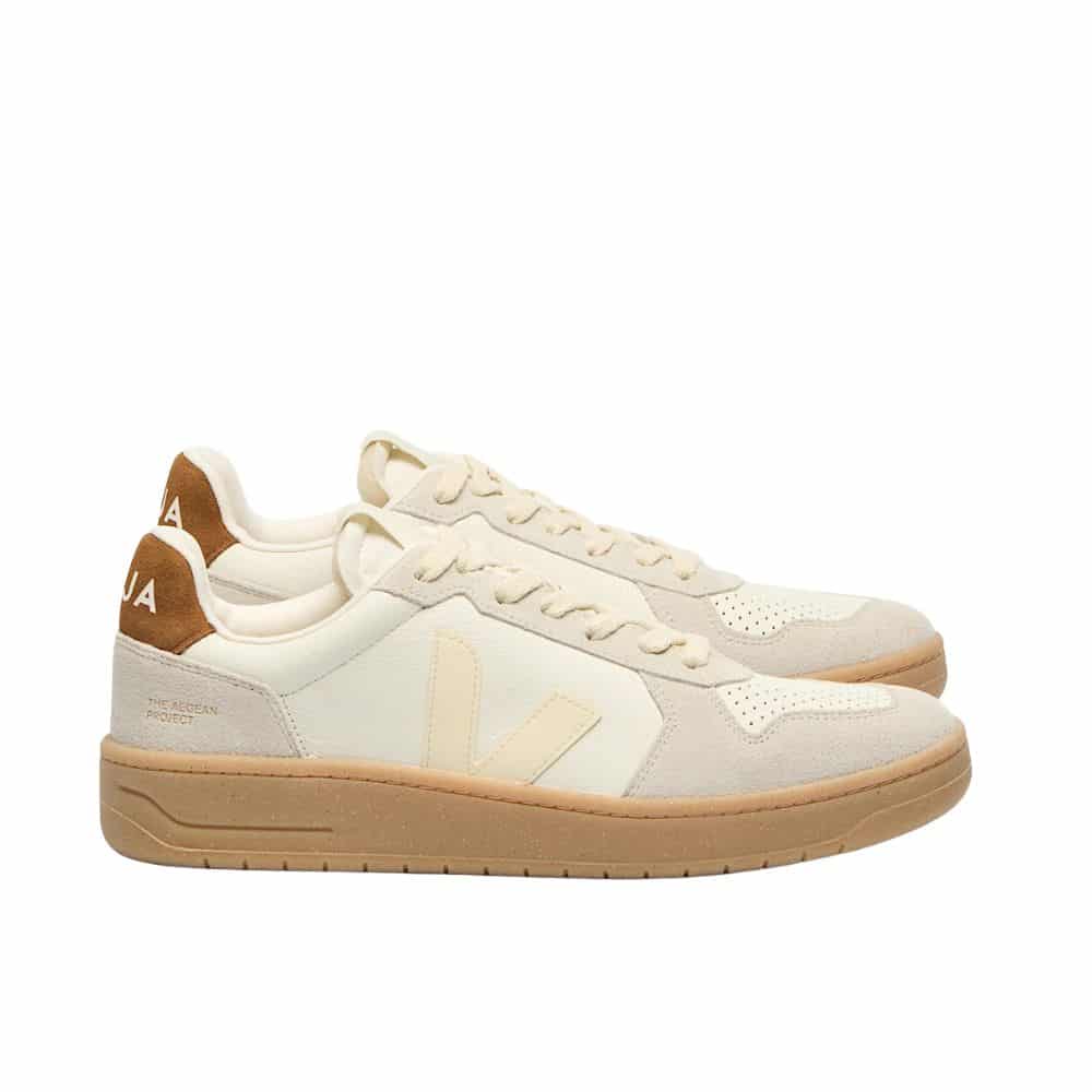 VEJA chaussures homme en cuir camel cognac chez sport aventure à Orange
