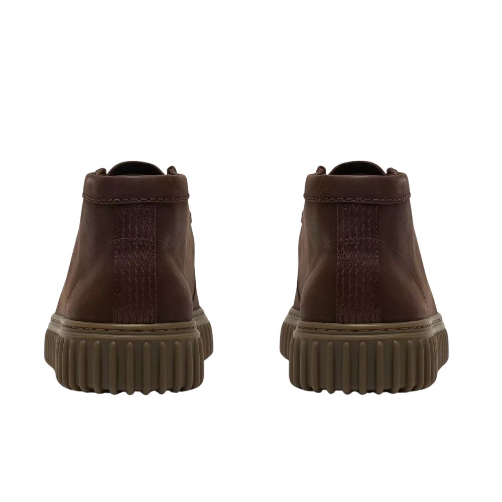 chaussures clarks torhill hi marron chocolat en suede chez sport aventure à Orange