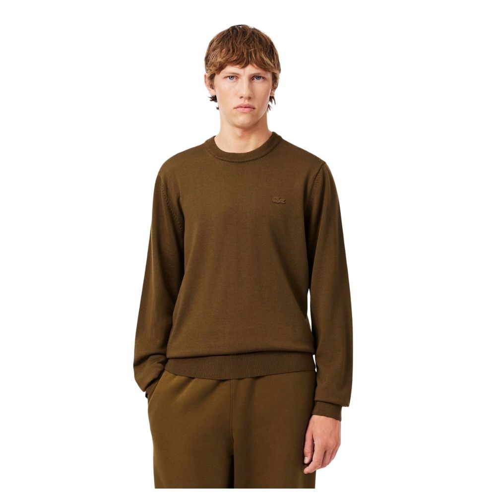 PULL LACOSTE référence ah1969 marron en laine mérinos fin et chaud crocodile ton sur ton chez sport aventure à Orange